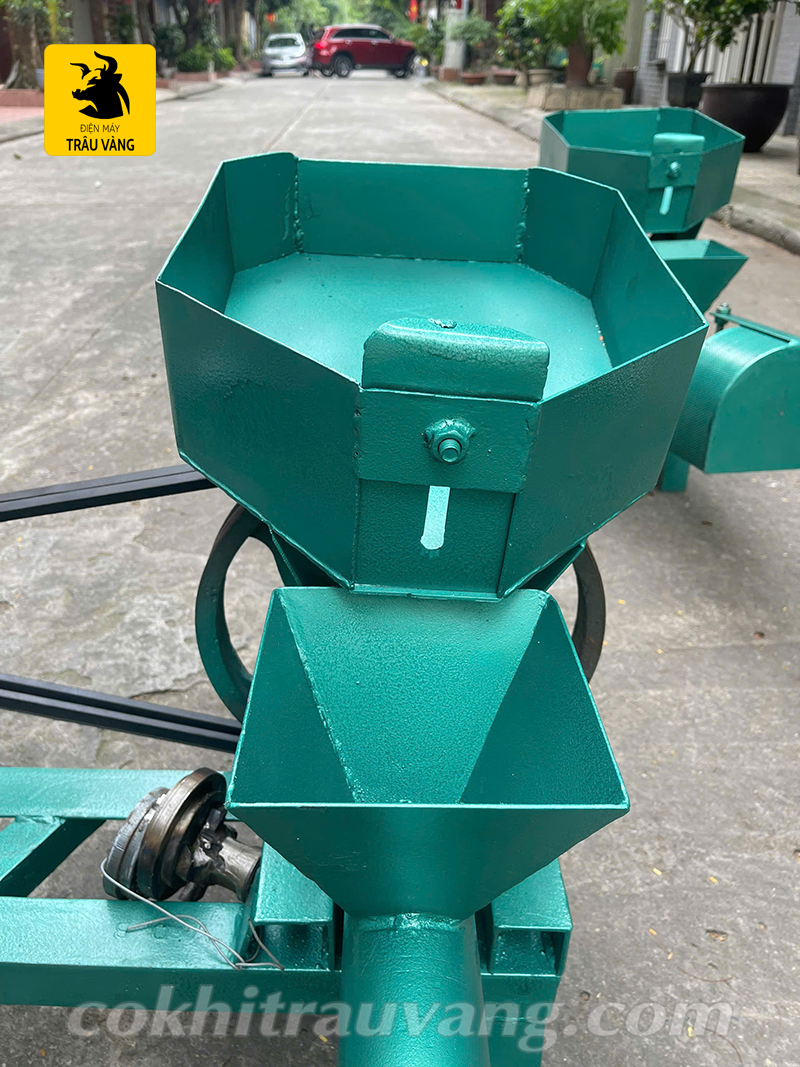 máy ép cám nổi mini cho cá